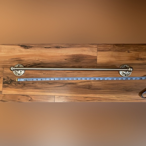 🩶 Nickel Towel Bar - Picture 4 of 5